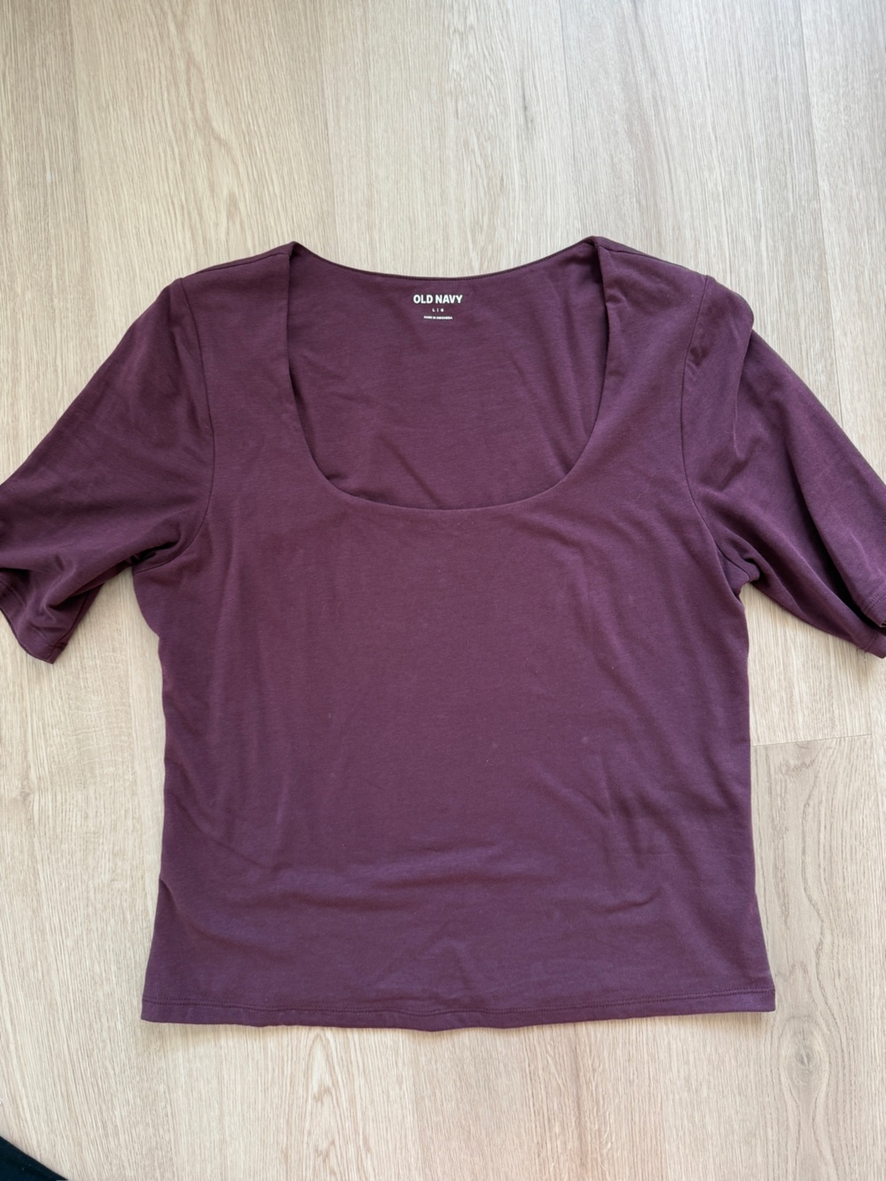 Old Navy Fitted Double Layer Elbow Sleeve Scoop-Neck Top